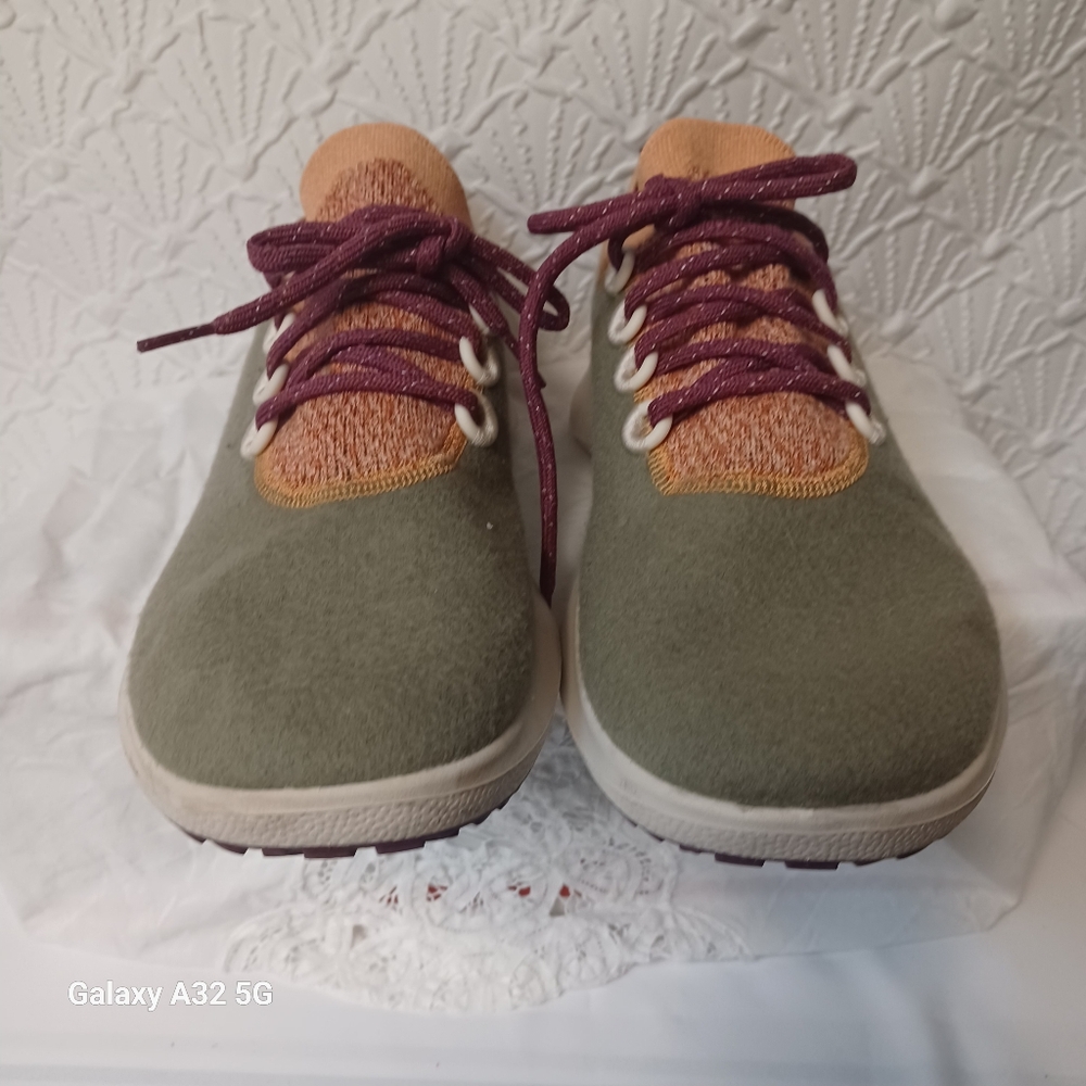 Allbirds Women Shoes Size 11.5 Green and Orange Sneakers Sleek Design - Picture 4 of 8